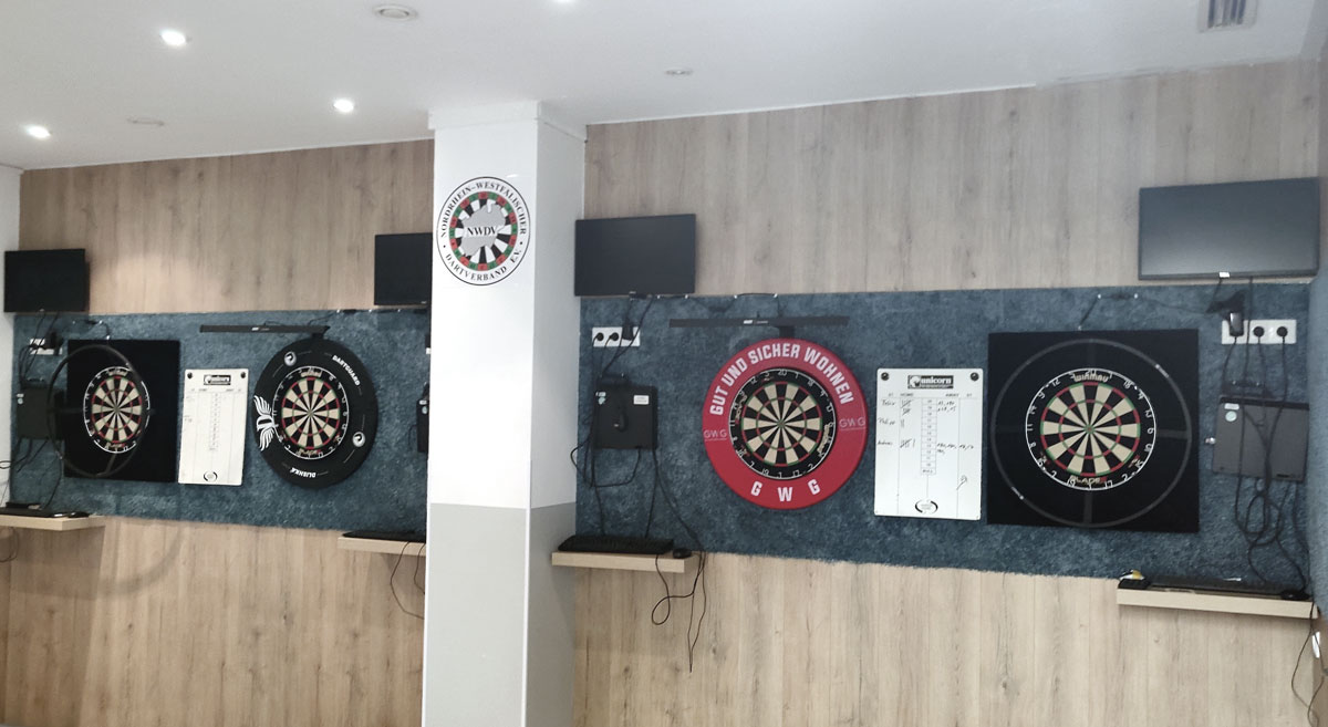 Dartboards vor Kopf